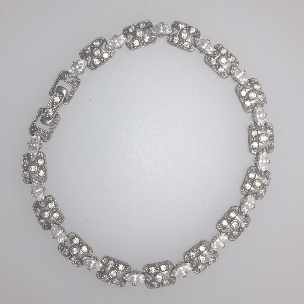 Vintage Look Rhinestone Bracelet